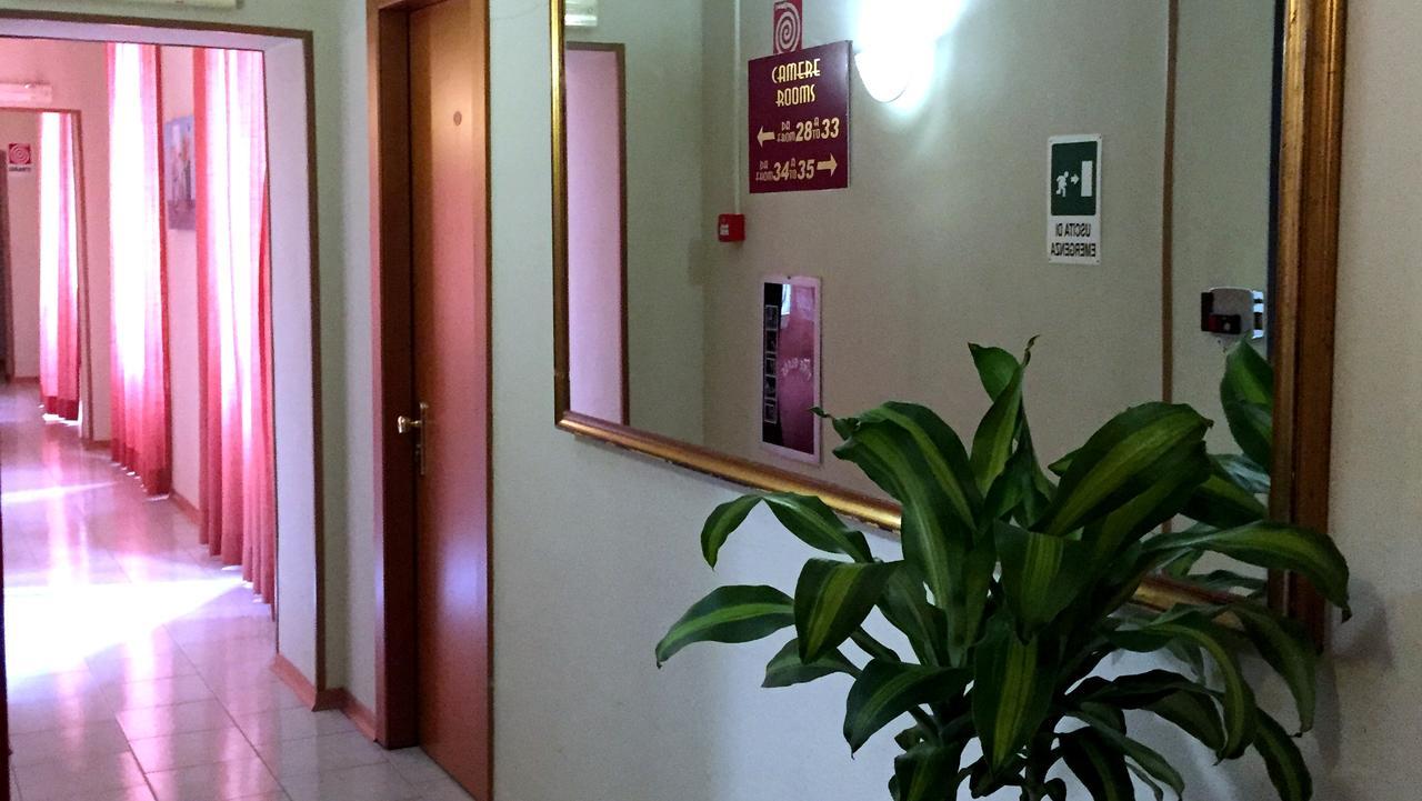 Hotel Altavilla Dieci Róma Kültér fotó